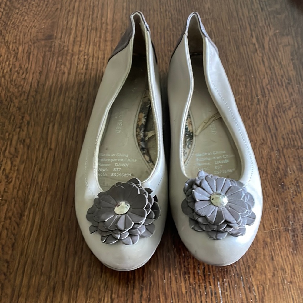 Slip on flats